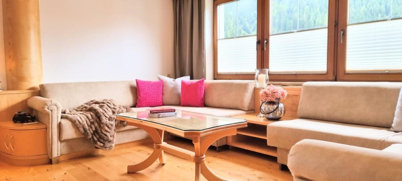 Apartment Zum Landarzt Neustift im Stubaital Eksteriør billede